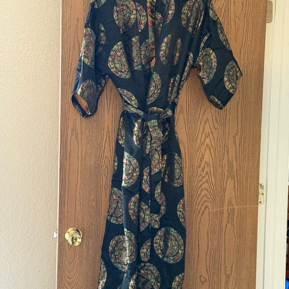 Vintage Double Peach 100% Silk Kimono Robe Black Multicolor Medallion Print F2